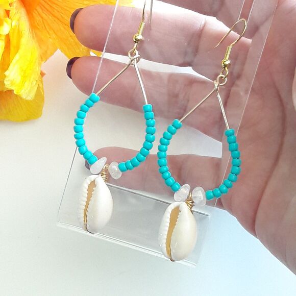 artisan earrings 625#mfs Quartz & Cowrie shells sky blue seeds on teardrop golde - Picture 2 of 4